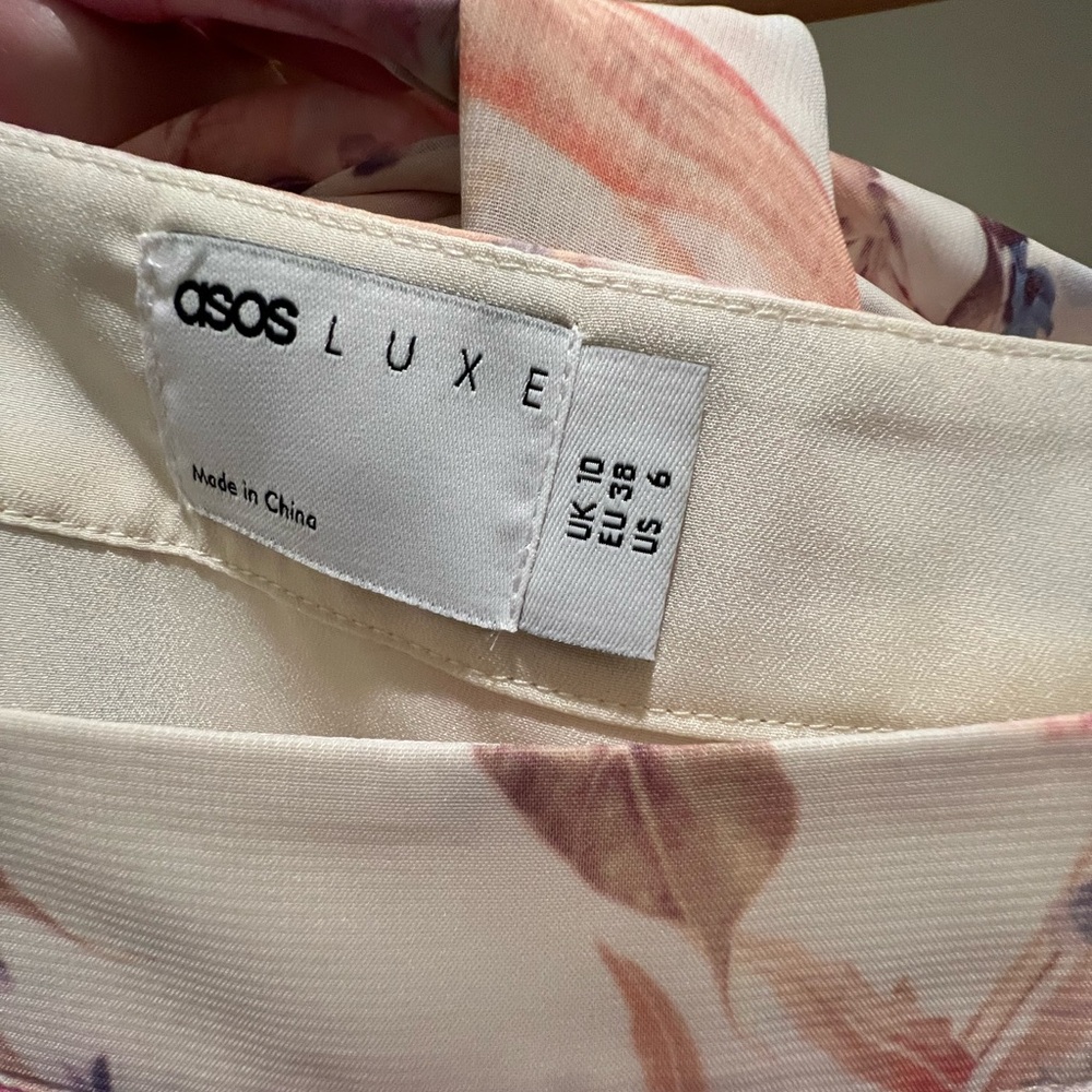 ASOS LUXE ruched wrap tiered maxi skirt in floral print - Picture 10 of 11